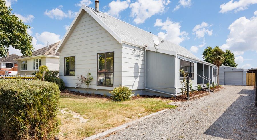  at 4 Ngarimu Street, Roslyn, Palmerston North, Manawatu / Whanganui