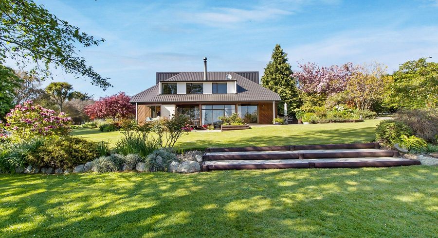  at 96 Fairview Road, Fairview