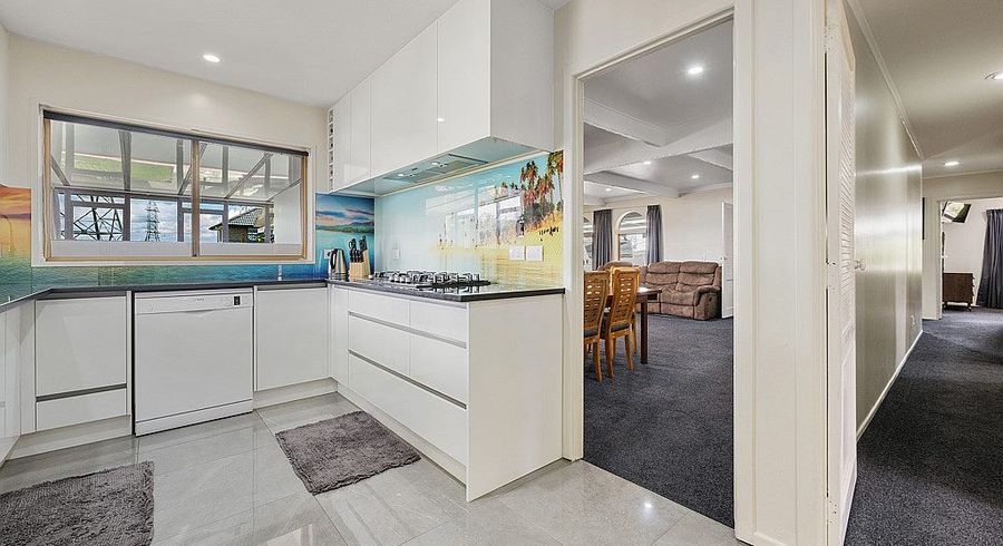  at 53 Lincoln Park Avenue, Massey, Auckland