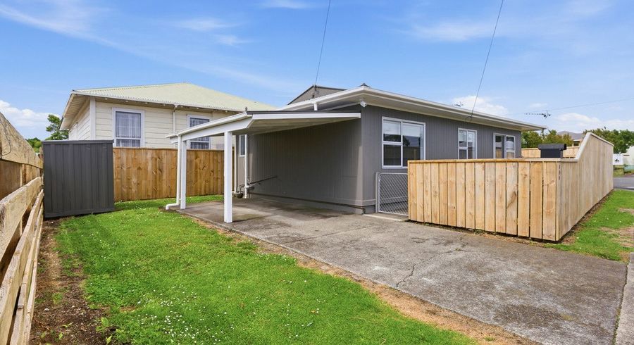  at 209 Seaview Road, Westown, New Plymouth, Taranaki