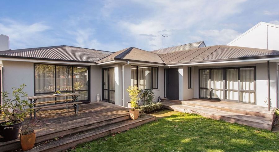 at 374 Memorial Avenue, Burnside, Christchurch