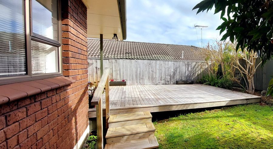  at 6/54 Wellington Street, Howick, Auckland