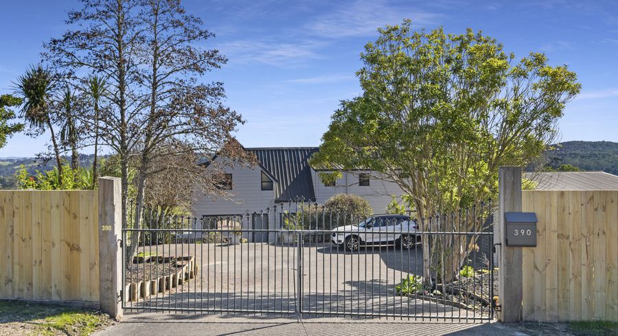  at 390 Paremoremo Road, Paremoremo, Auckland