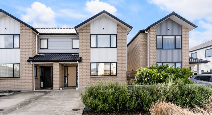  at 12 Kearns Drive, Hobsonville, Waitakere City, Auckland