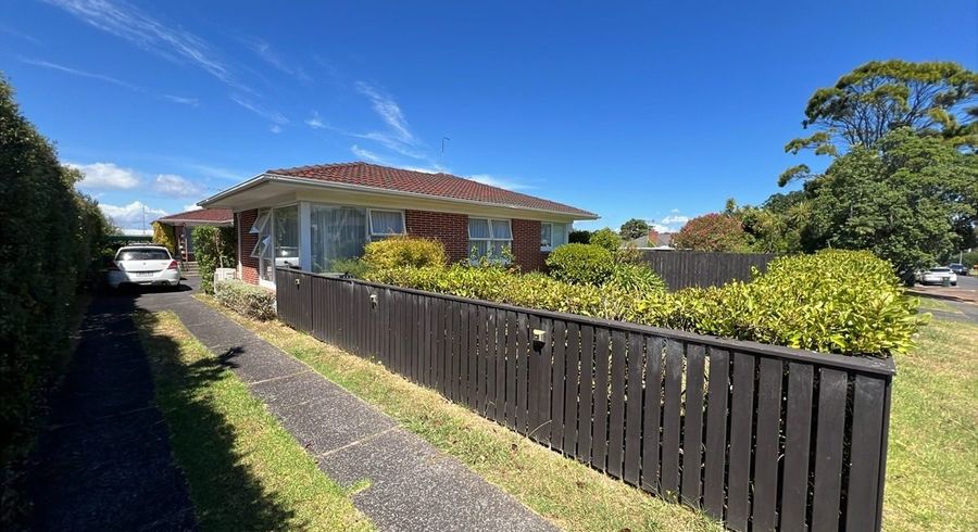  at 1/8 Evelyn Place, Hillcrest, North Shore City, Auckland