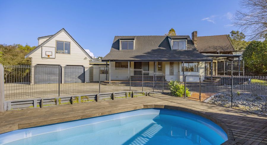  at 11 Palliser Lane, Browns Bay, North Shore City, Auckland