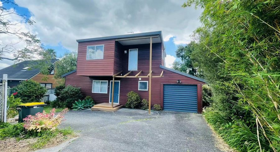  at 2/23 Havelock Ave, Forrest Hill, North Shore City, Auckland