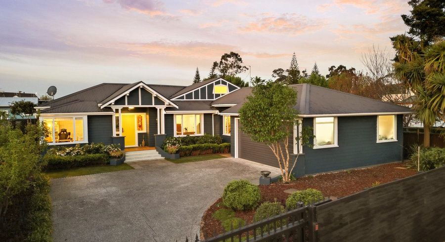  at 11 Pearsons Avenue, Claudelands, Hamilton, Waikato