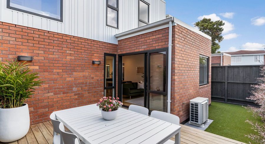  at 99c Hillcrest Avenue, Hillcrest, North Shore City, Auckland