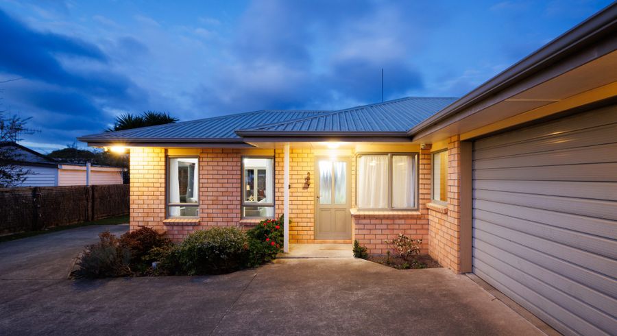  at 32 McGregor Street, Milson, Palmerston North, Manawatu / Whanganui