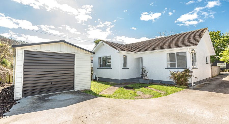  at 12 Lewis Avenue, Aramoho, Whanganui