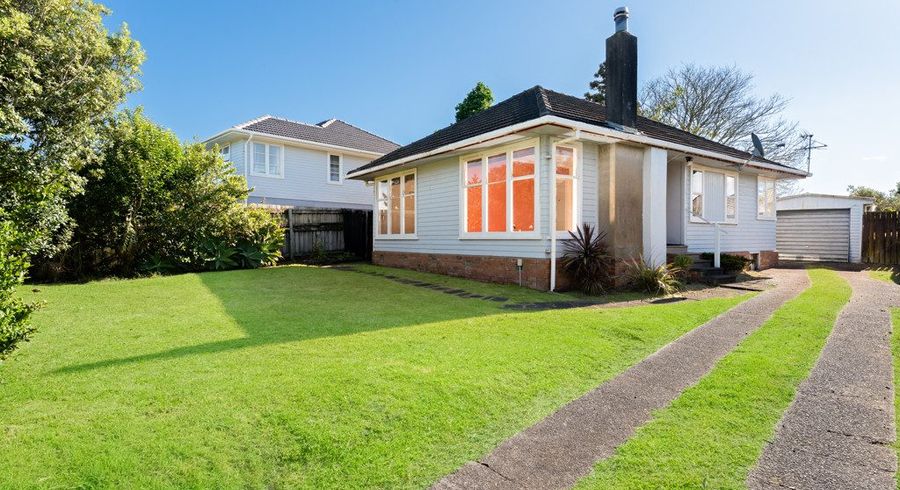  at 22 London Street, Te Atatu Peninsula, Waitakere City, Auckland