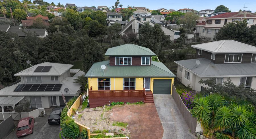  at 2/10 Lyell Court, Clover Park, Manukau City, Auckland