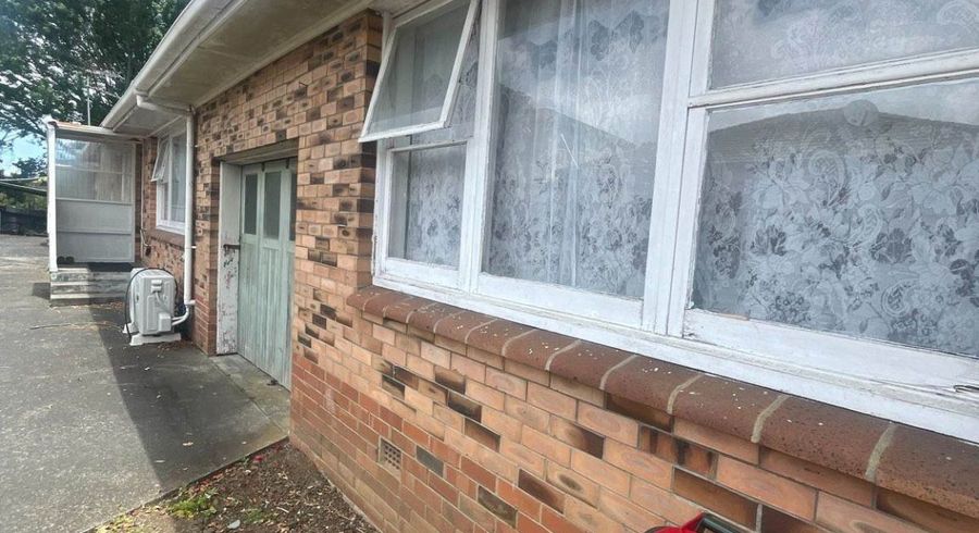  at 2/12 Cambourne Road, Papatoetoe, Manukau City, Auckland