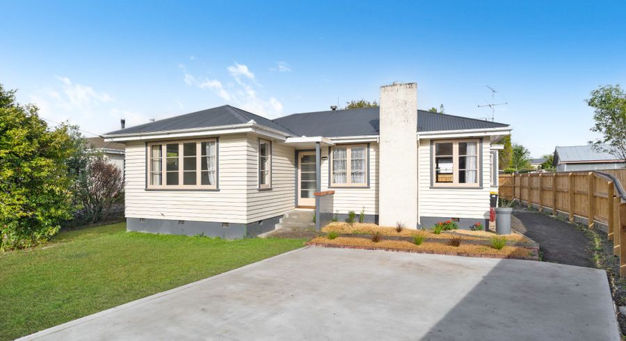  at 9 Lansdowne Crescent, Lansdowne, Masterton