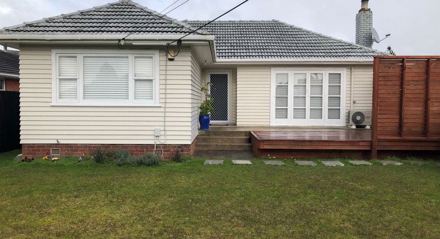  at 12 Albert Road, Kelston, Waitakere City, Auckland