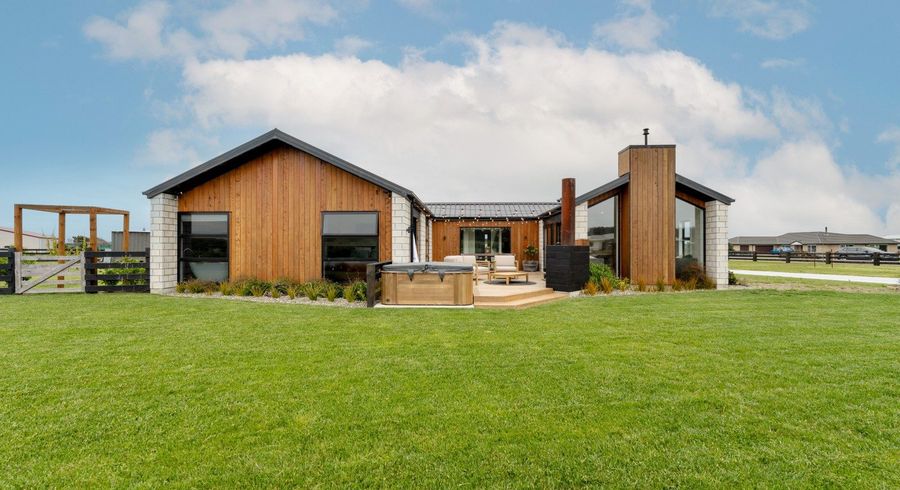  at 19 Carex Grove, Foxton Beach, Horowhenua, Manawatu / Whanganui