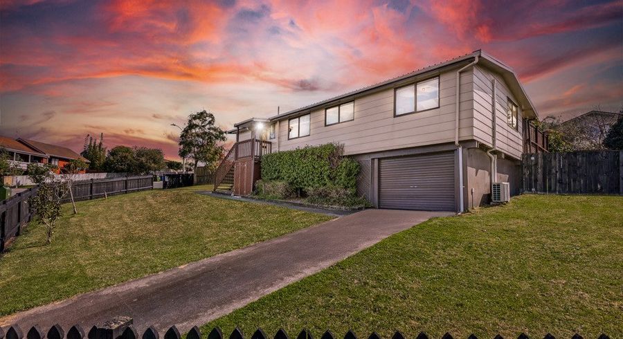  at 5 Elizabeth Drive, West Harbour, Waitakere City, Auckland