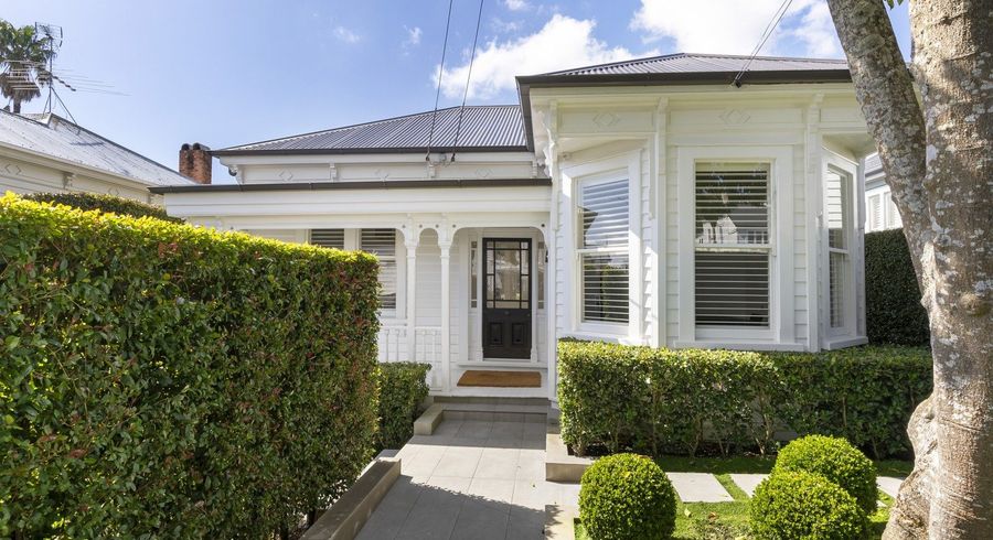  at 39 Lawrence Street, Herne Bay, Auckland