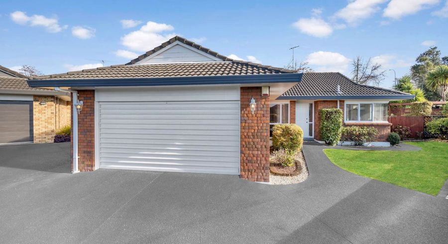  at 2/24 Pajaro Place, Northpark, Manukau City, Auckland