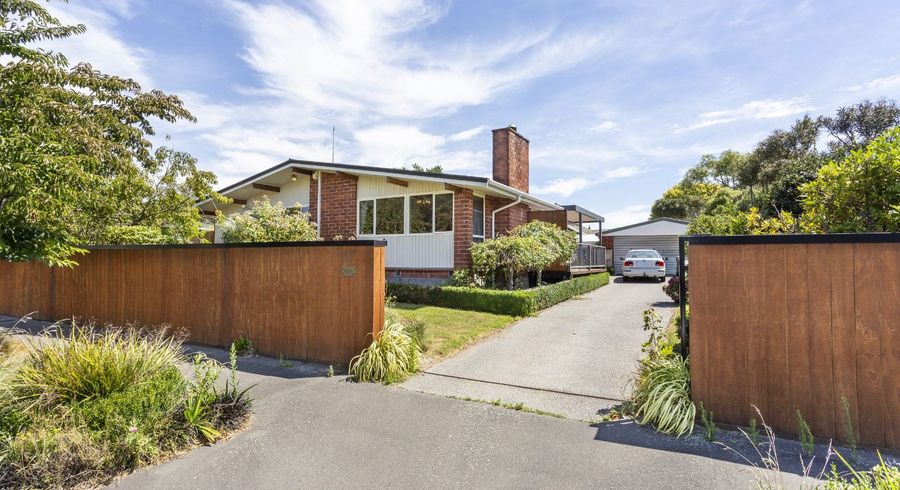  at 47 Glenharrow Avenue, Avonhead, Christchurch City, Canterbury