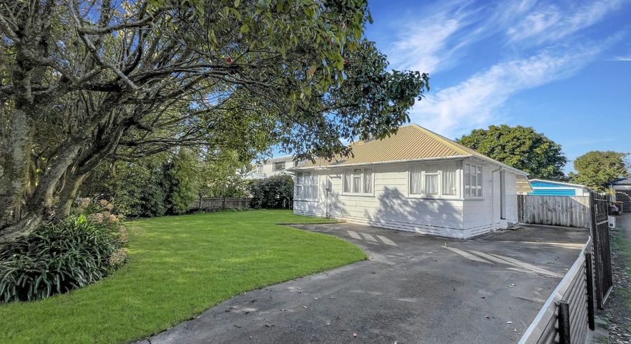  at 11 Manawatu Street, Hokowhitu, Palmerston North, Manawatu / Whanganui