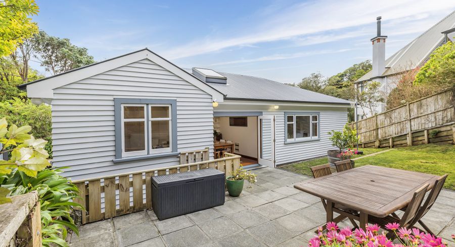  at 27 Crofton Road, Ngaio, Wellington