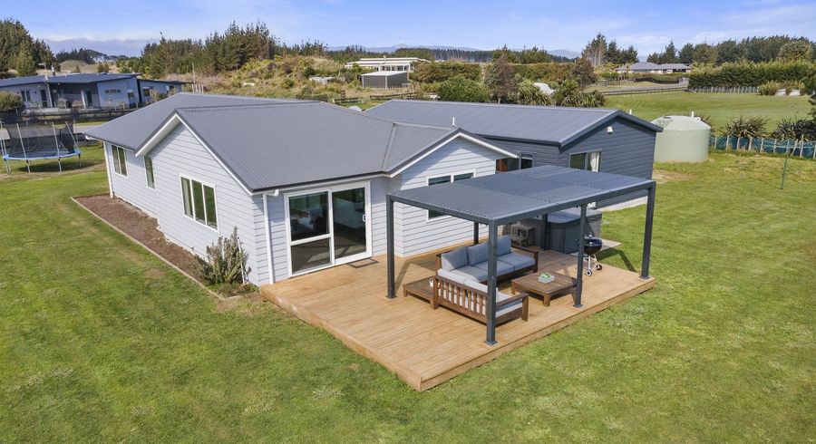  at 39 Kanuka Drive, Waitarere, Levin