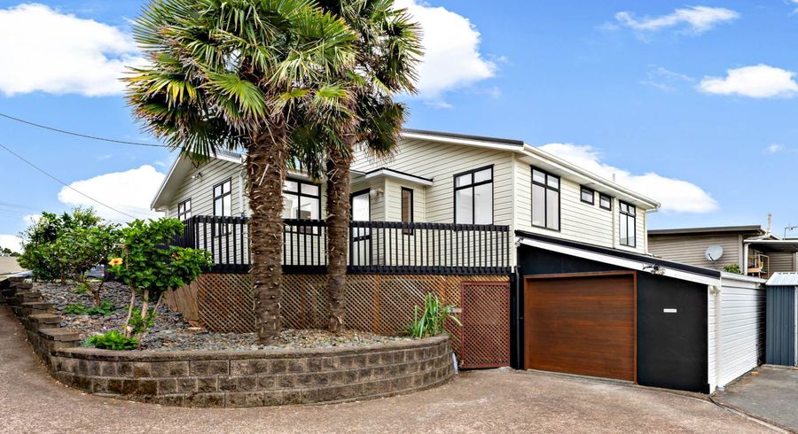  at 1/644 East Coast Road, Pinehill, Auckland