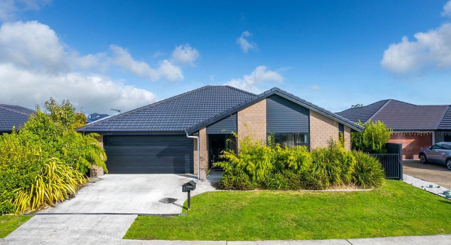  at 8 Ladeira Place, Fitzroy, Hamilton
