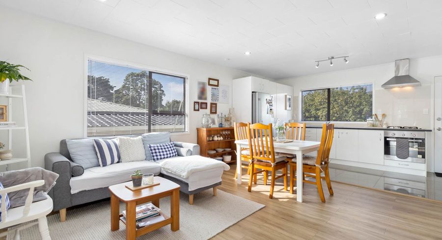 at 2/35 Russell Road, Manurewa, Auckland
