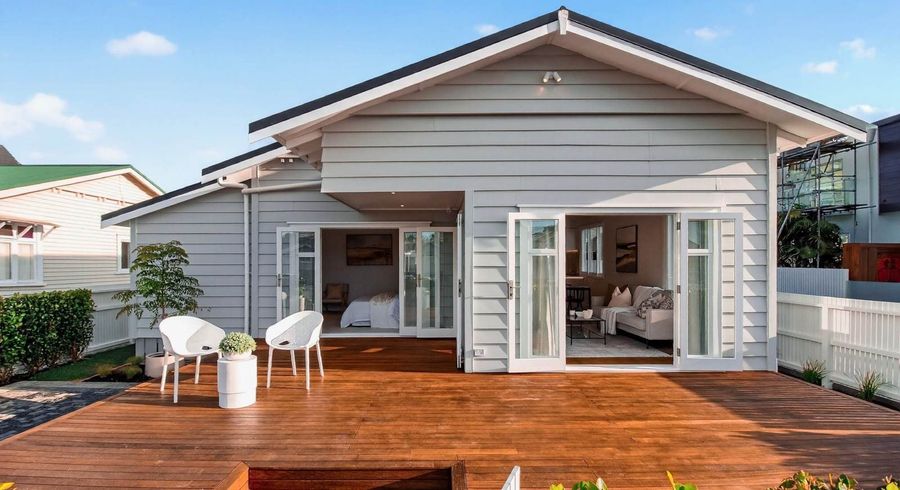  at 10 Joan Street, Point Chevalier, Auckland City, Auckland