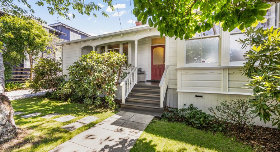  at 6 Poronui Street, Mount Eden, Auckland City, Auckland