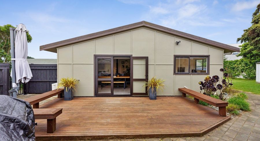  at 24 Norfolk Crescent, Otaki Beach, Otaki