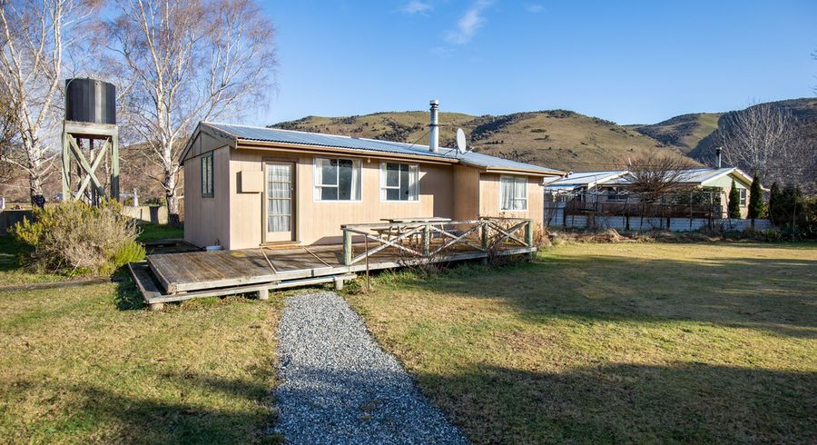  at 6 Ormaglade Place, Millers Flat
