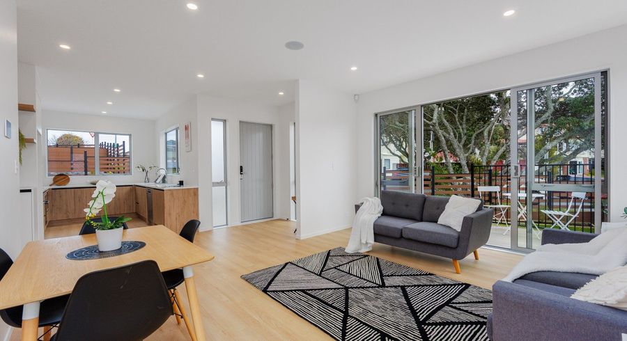  at 7 Sunrise Avenue, Mairangi Bay, North Shore City, Auckland