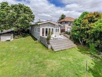  at 193 Mokoia Rd, Birkenhead, North Shore City, Auckland