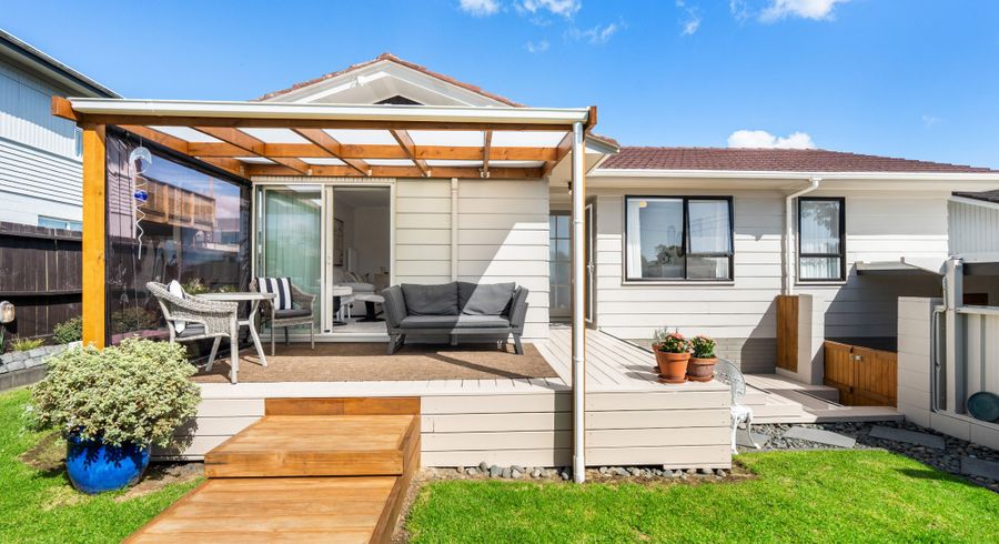  at 1/86 Stanley Road, Glenfield, Auckland