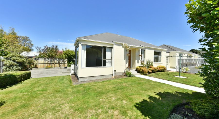  at 1 & 2/16 Mulberry Place, Redwood, Christchurch City, Canterbury