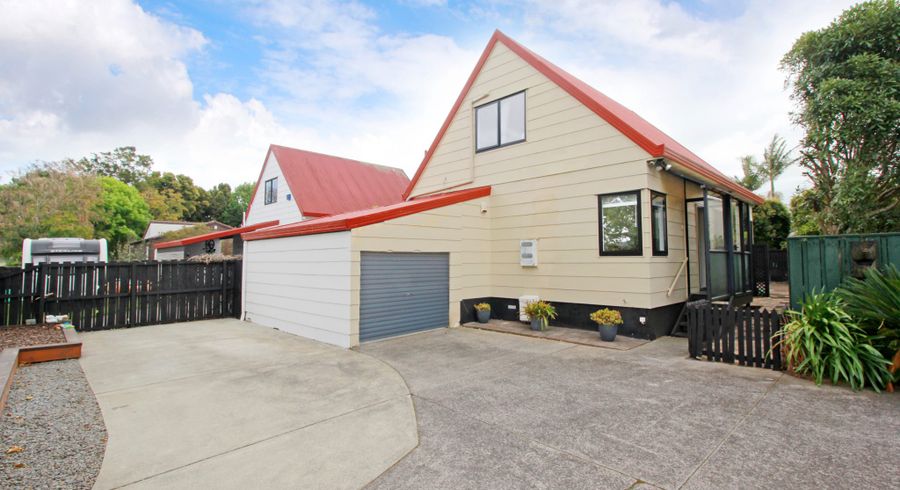  at 32B Fortunes Road, Half Moon Bay, Auckland