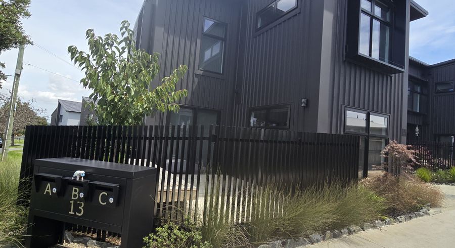  at 13A Lyndhurst Street, Wai O Taiki Bay, Auckland City, Auckland