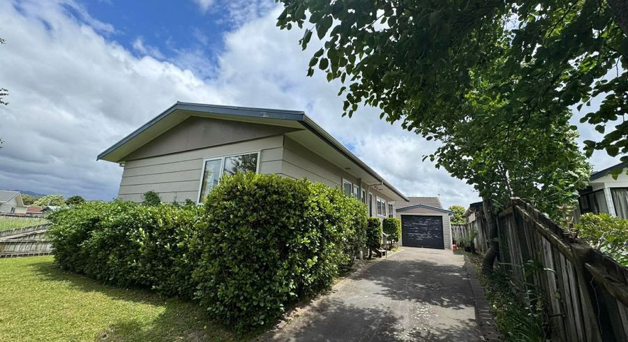 at 33 Delaware Grove, Totara Park, Upper Hutt, Wellington