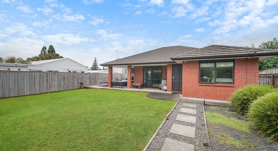  at 11 Holly Street, Avondale, Auckland City, Auckland