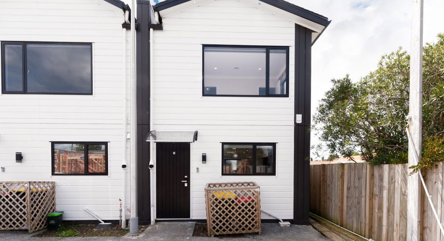  at 36F Seymour Road, Sunnyvale, Auckland
