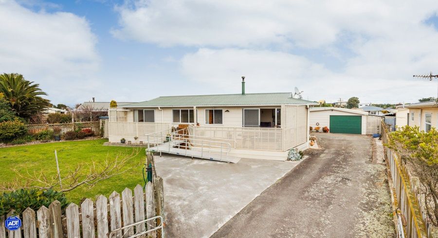  at 20 Thomas Place, Foxton Beach, Horowhenua, Manawatu / Whanganui
