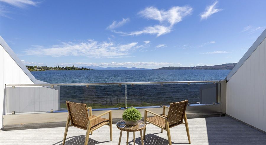  at 2/227 Lake Terrace, Waipahihi, Taupo, Waikato