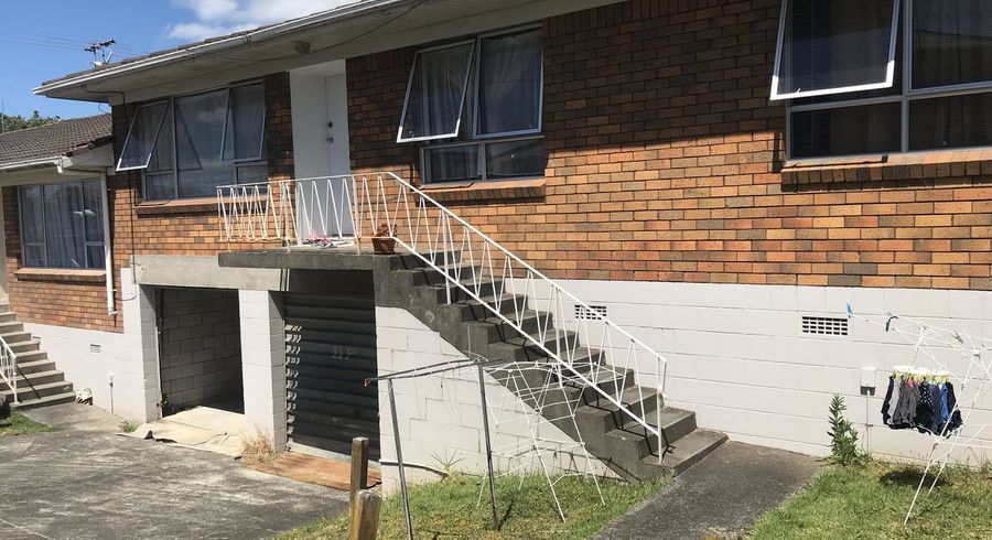  at 2/178 Chivalry Road, Glenfield, Auckland