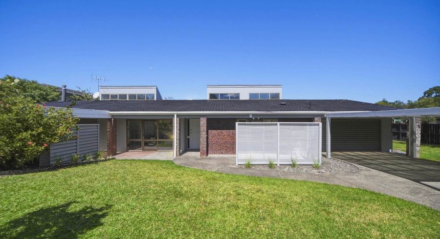  at 1 Montclair Rise, Browns Bay, North Shore City, Auckland