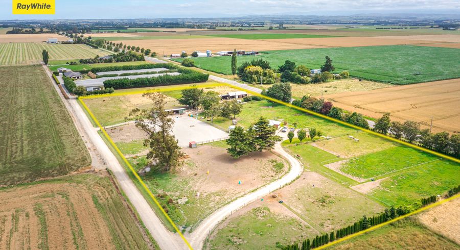  at 14 Arowhenua Station Road, Kerrytown