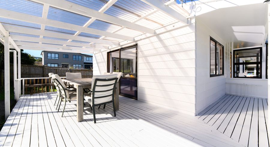  at 2/68 View Road, Henderson, Auckland